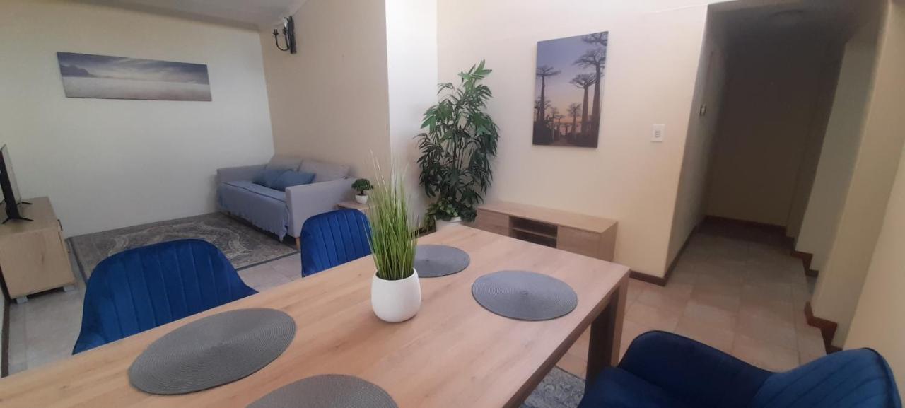 Impala Suite -Entire Unit- 2 Bedroom With 1 Ensuite Bathroom Ladysmith Zewnętrze zdjęcie