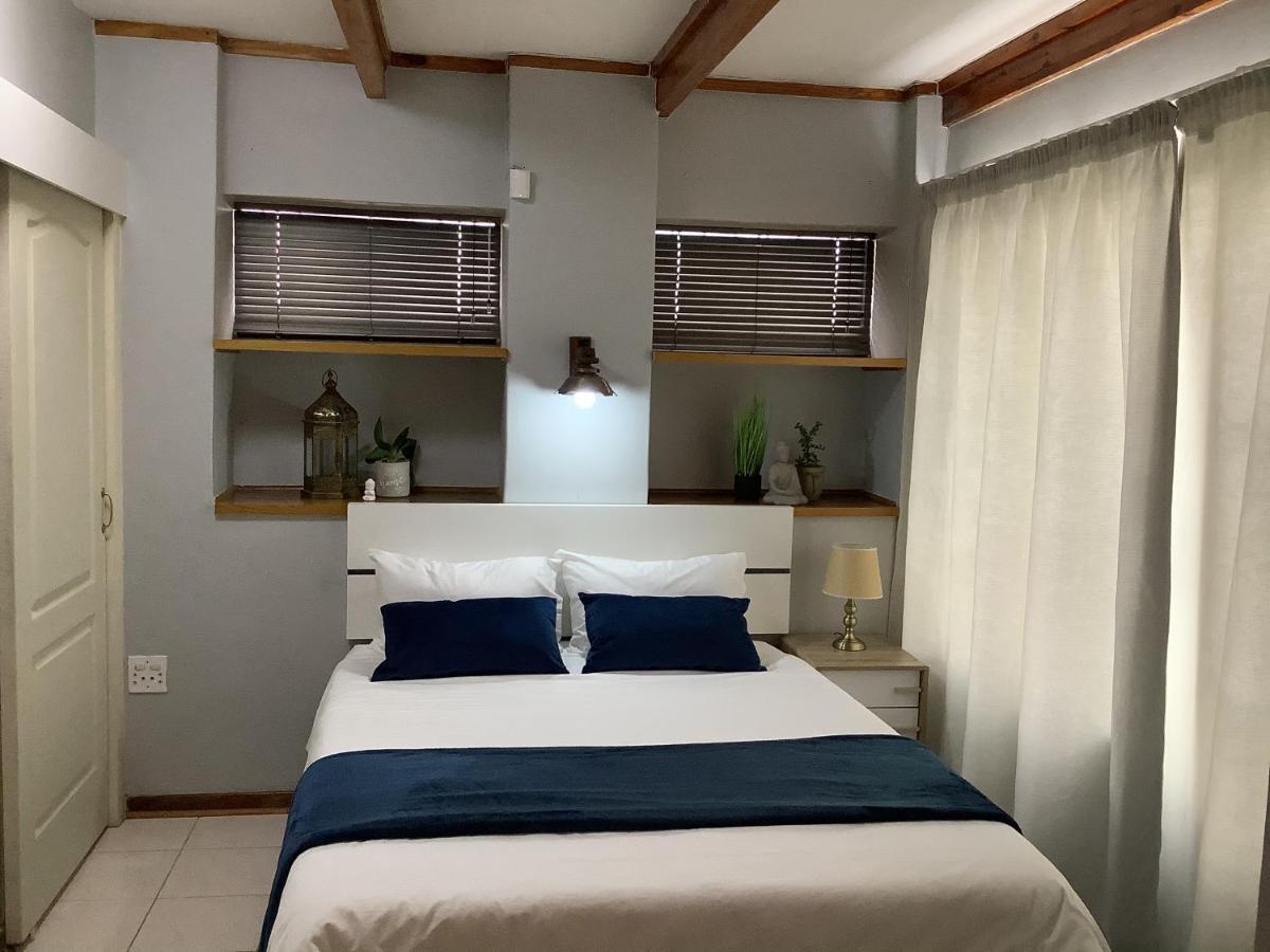 Impala Suite -Entire Unit- 2 Bedroom With 1 Ensuite Bathroom Ladysmith Zewnętrze zdjęcie